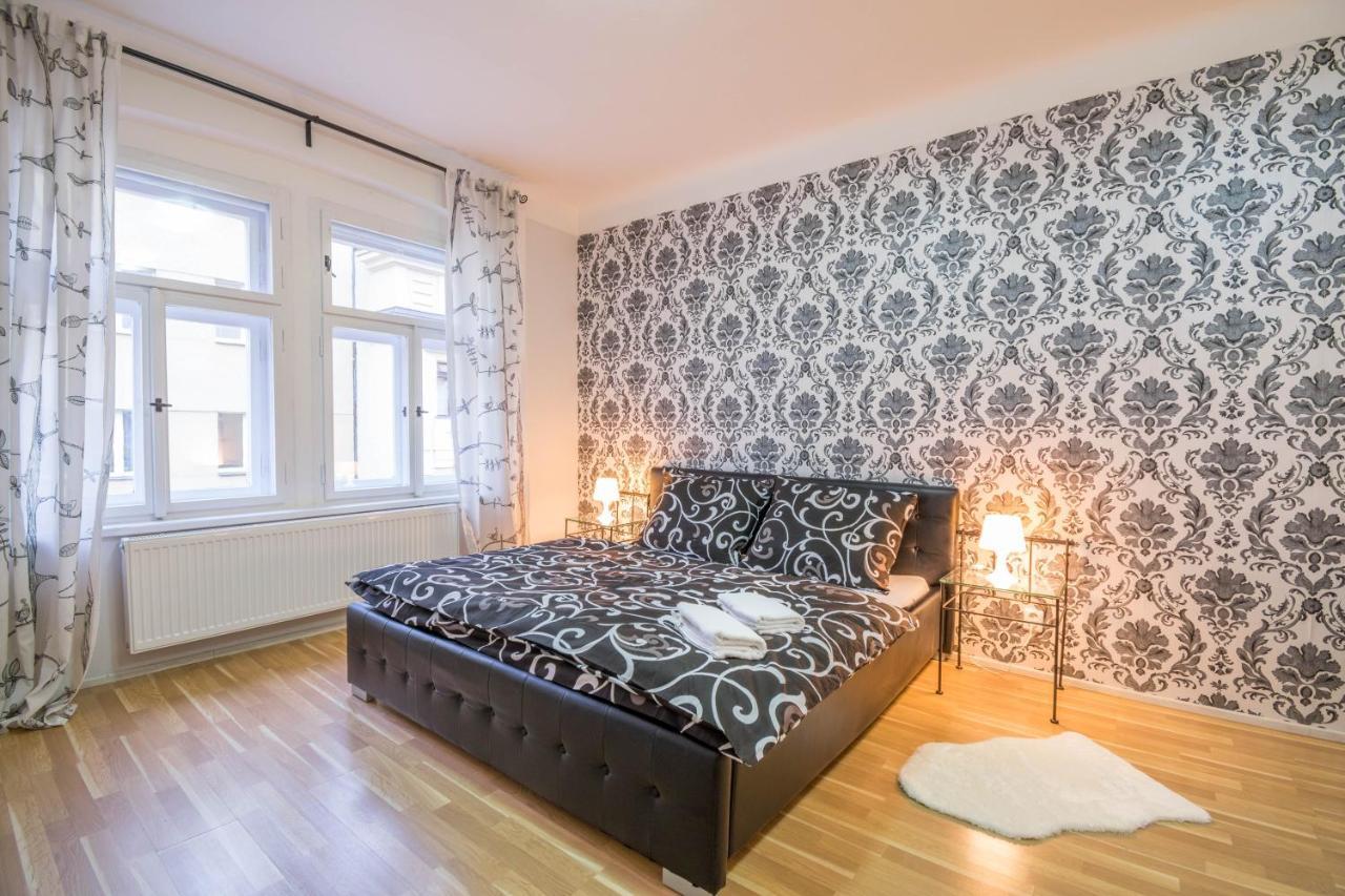Chest Design Apartments Praha Bagian luar foto