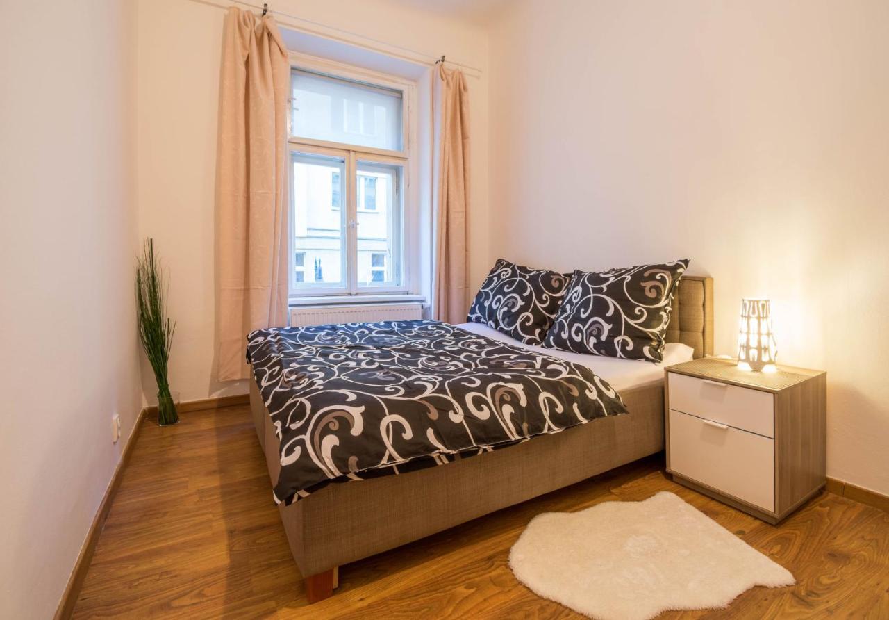 Chest Design Apartments Praha Bagian luar foto