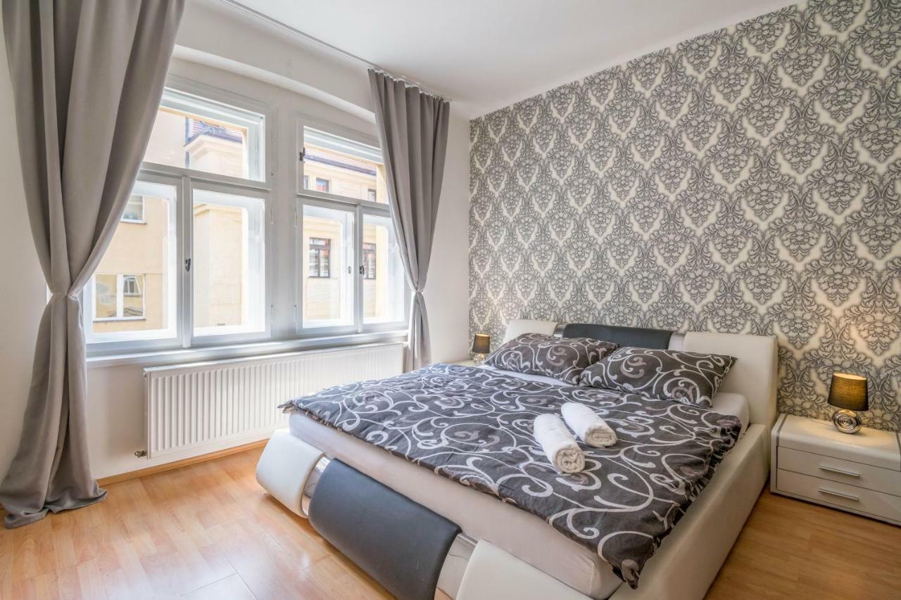 Chest Design Apartments Praha Bagian luar foto