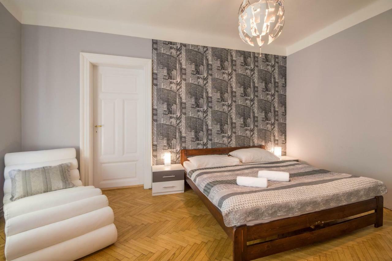 Chest Design Apartments Praha Bagian luar foto